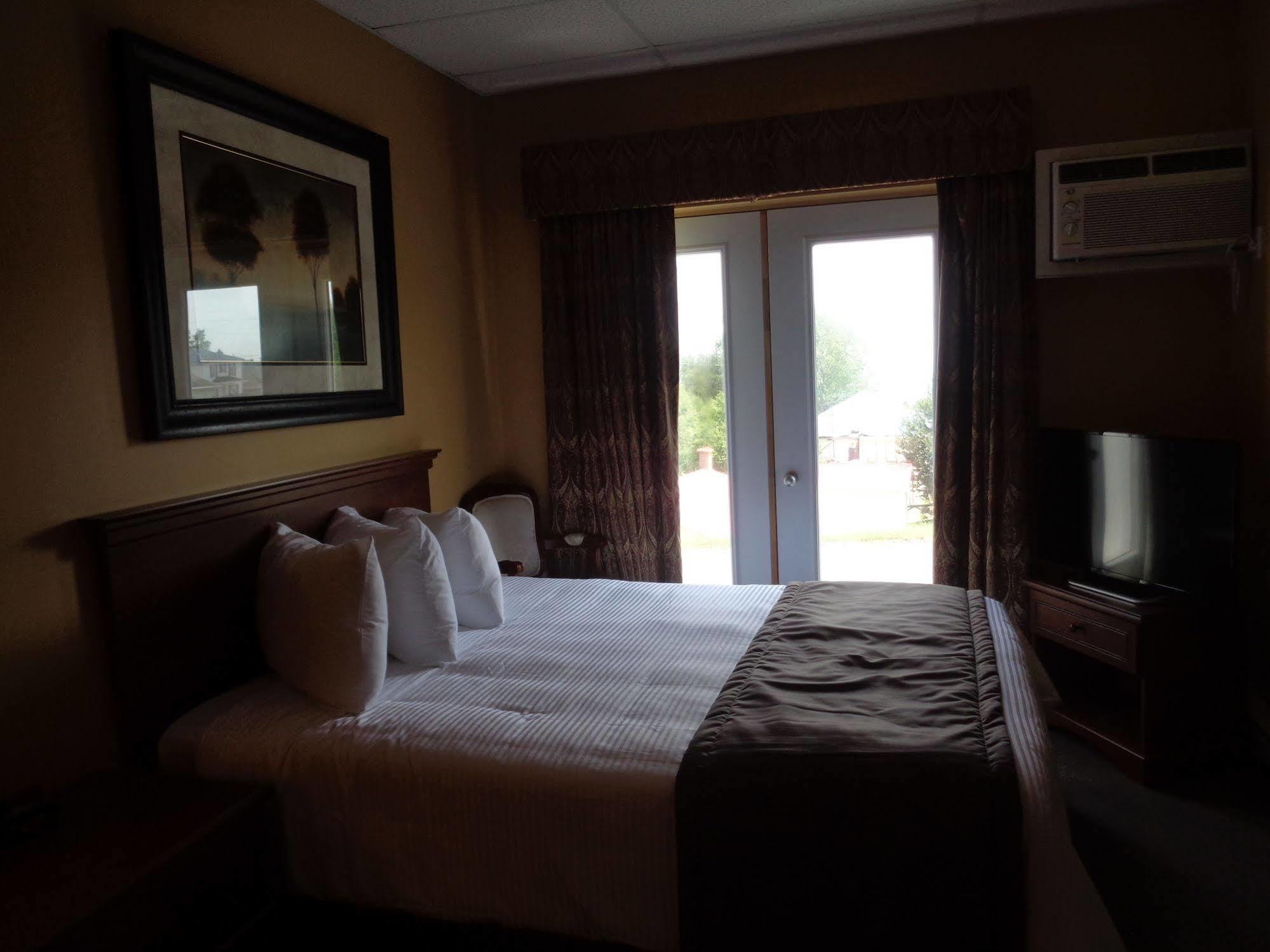 Motel Cofotel Сен-Симеон Экстерьер фото